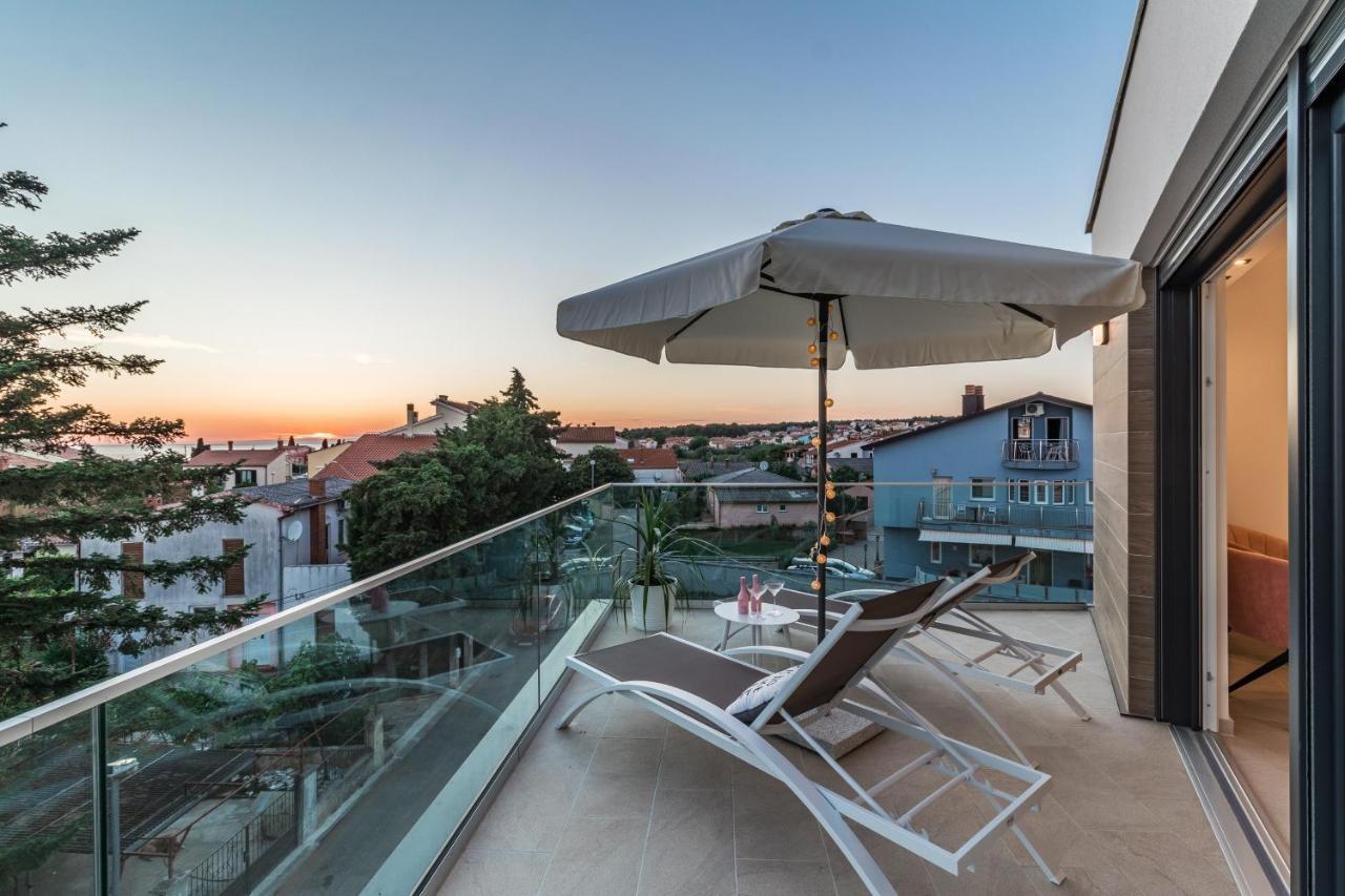 Villa Elena Deluxe Mit Whirlpool Und Beheiztem Pool Am Meer Und Wunderschoenen Blick Auf Die Brijuni Inseln Fažana Exteriér fotografie