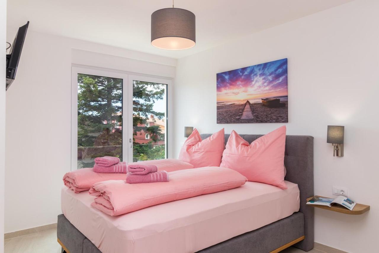 Villa Elena Deluxe Mit Whirlpool Und Beheiztem Pool Am Meer Und Wunderschoenen Blick Auf Die Brijuni Inseln Fažana Exteriér fotografie