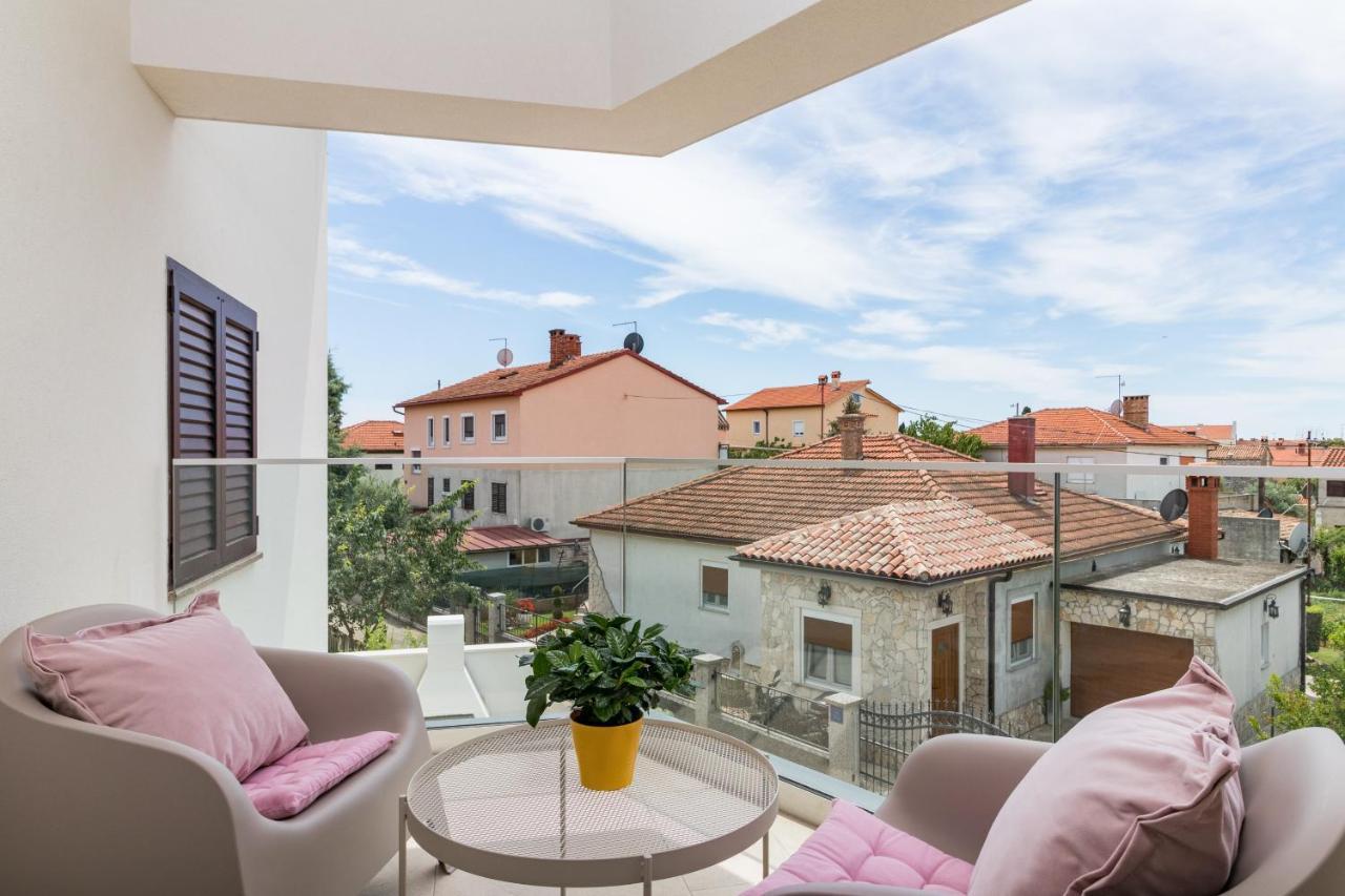 Villa Elena Deluxe Mit Whirlpool Und Beheiztem Pool Am Meer Und Wunderschoenen Blick Auf Die Brijuni Inseln Fažana Exteriér fotografie