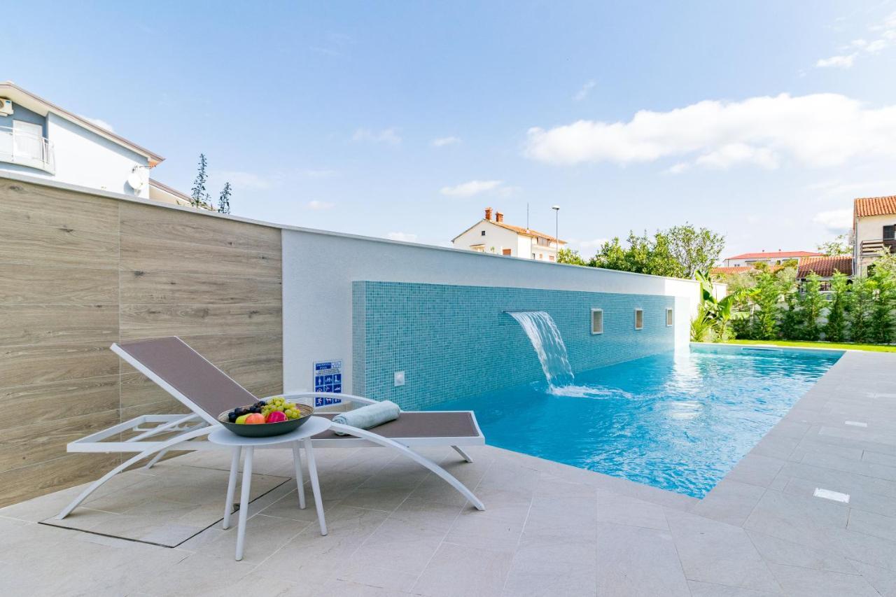 Villa Elena Deluxe Mit Whirlpool Und Beheiztem Pool Am Meer Und Wunderschoenen Blick Auf Die Brijuni Inseln Fažana Exteriér fotografie
